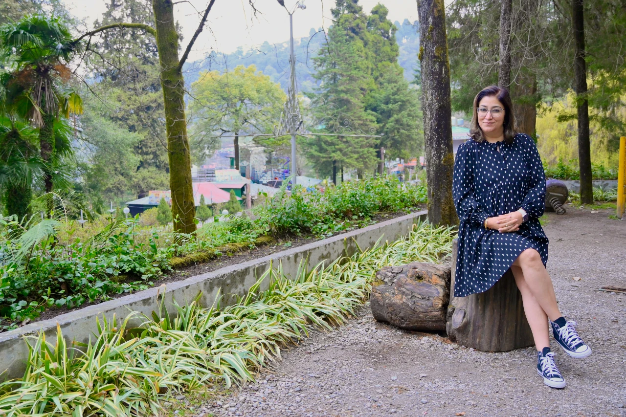 Mountains, dresses